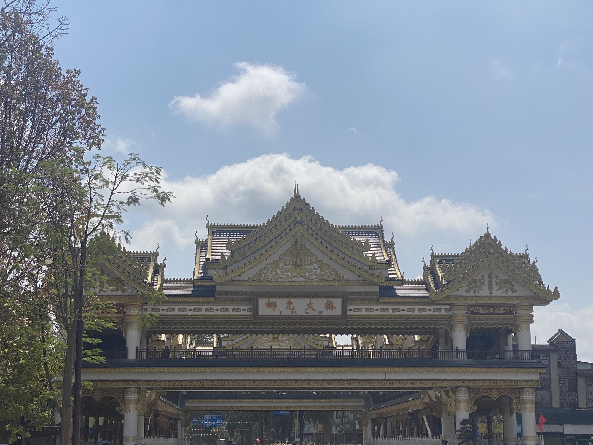 中城佛寺实景照片
