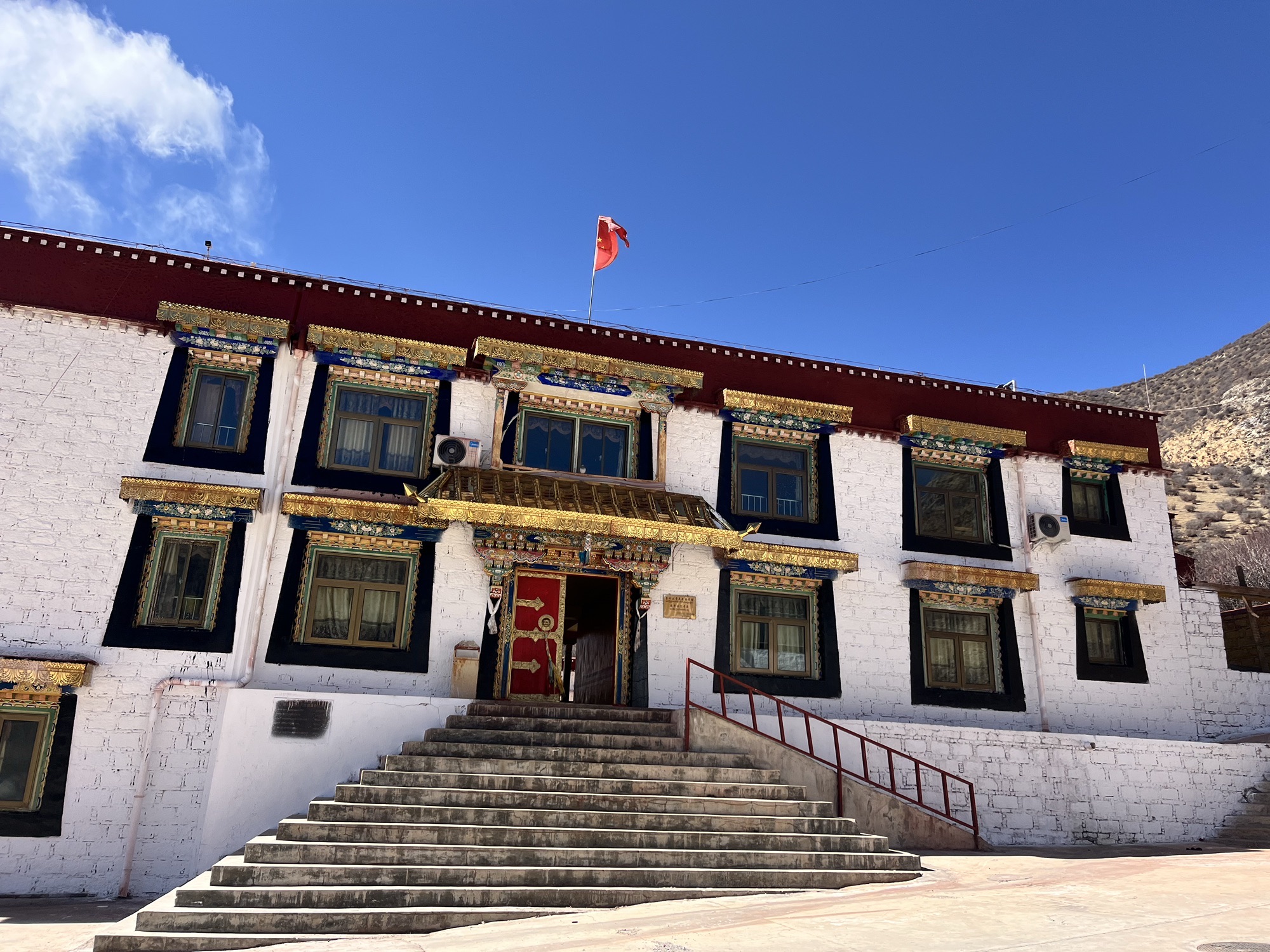 邦萨寺实景照片