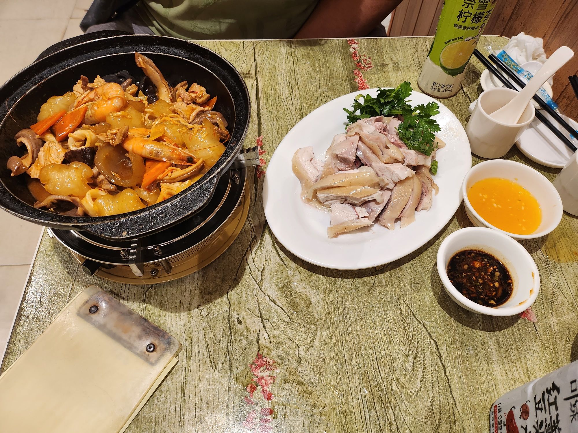 隆仔鸡饭店(龙华店)