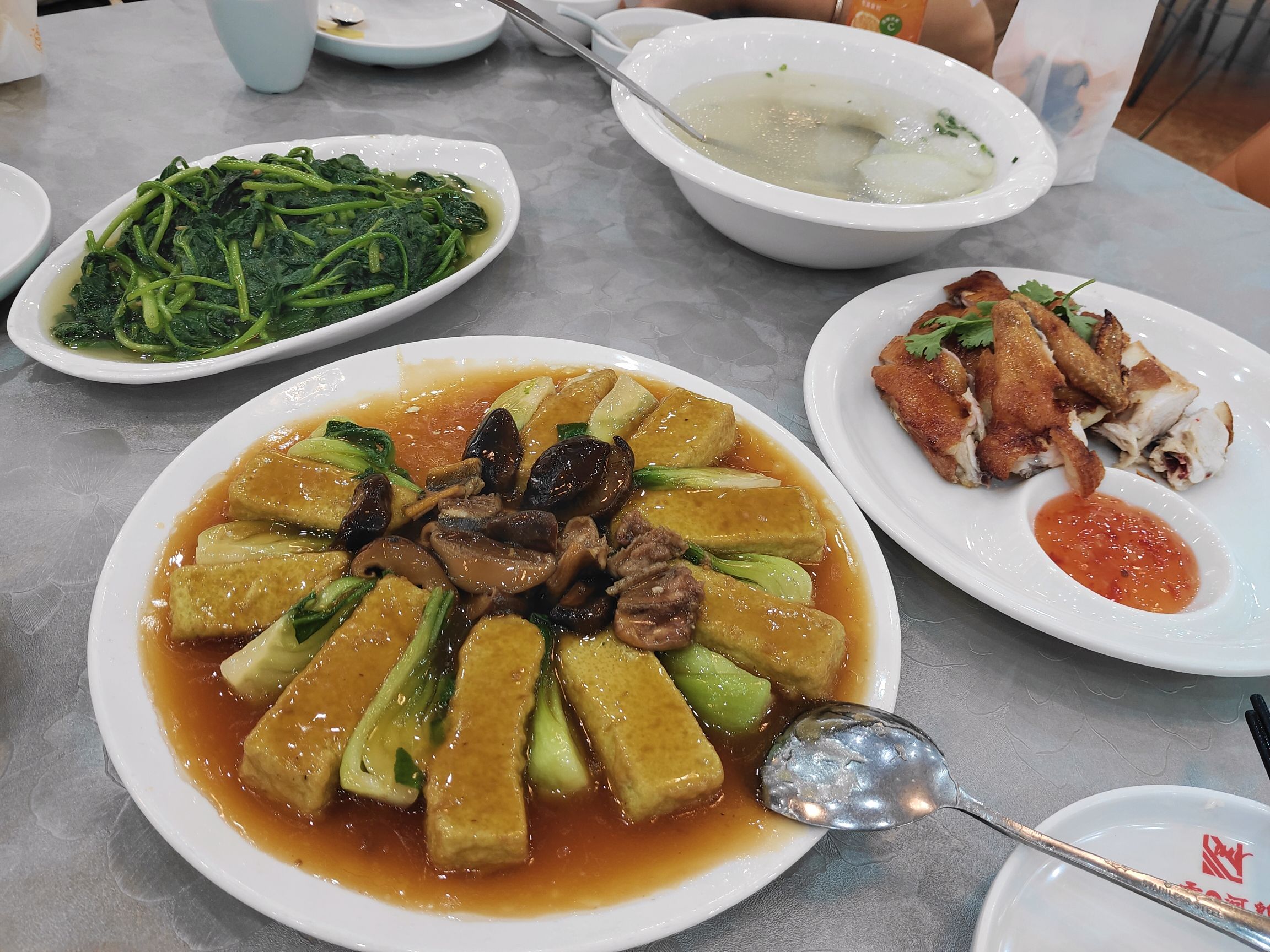 云河鸡饭店(龙华路店)