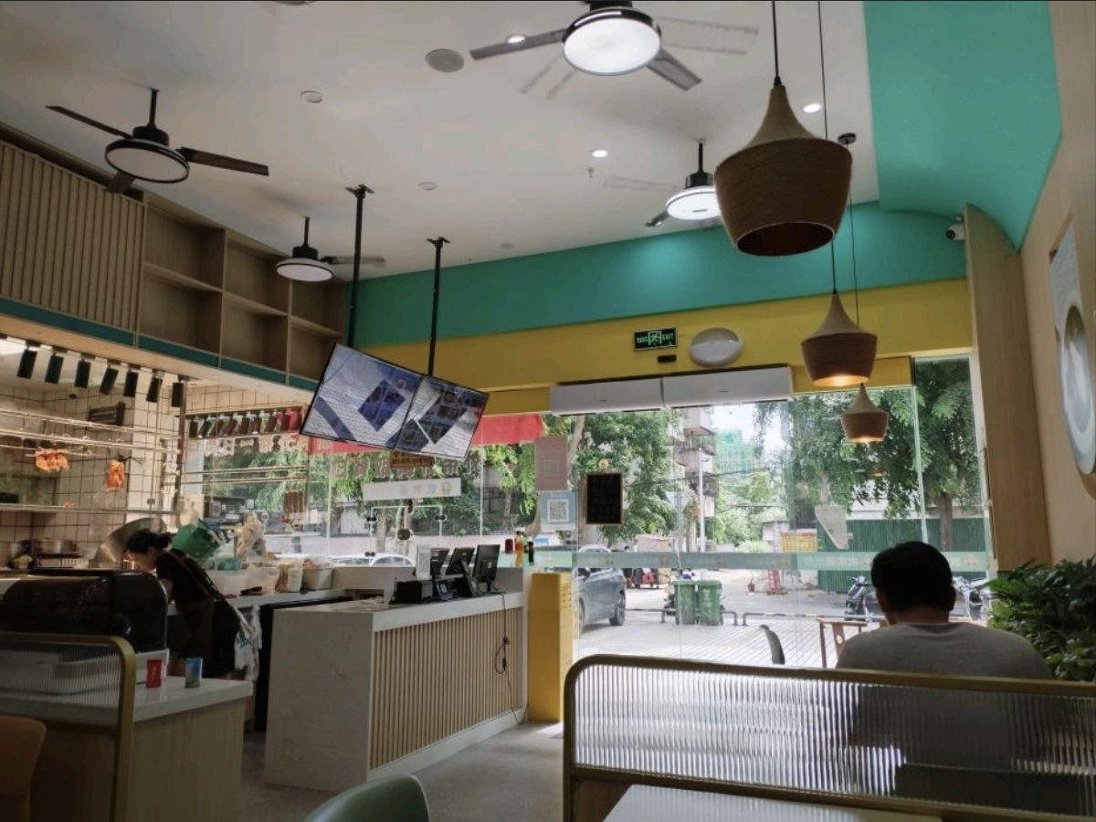 农家婆港式烧腊快餐(驰天·钰园商住小区店)