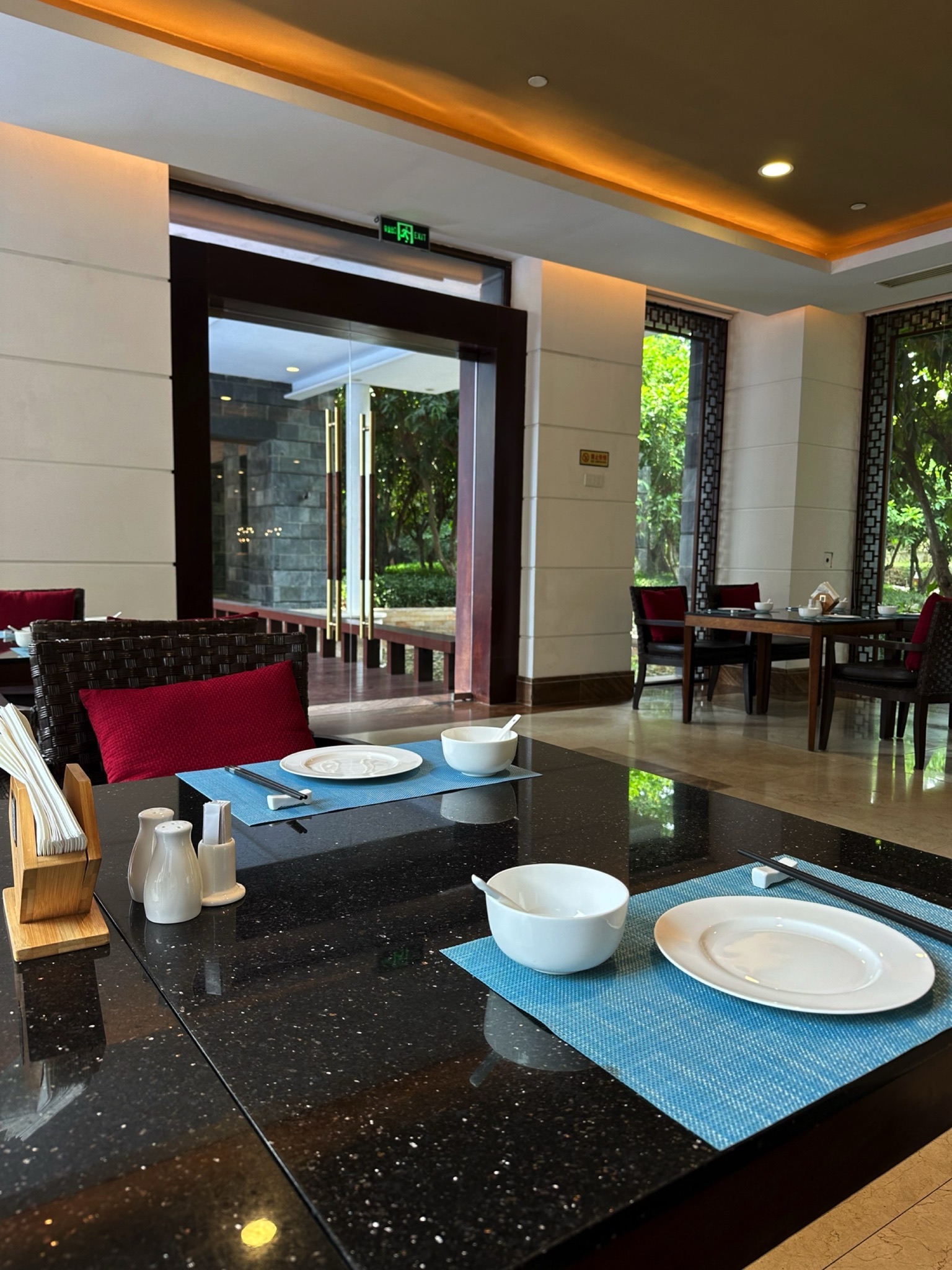 悦榕庄·明月餐厅(三亚悦榕庄店)