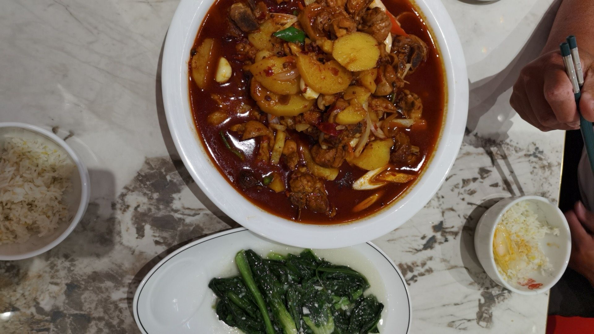 马老三回民饭馆(准葛尔路)