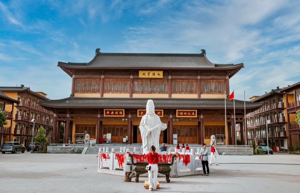 慧照寺塔实景照片