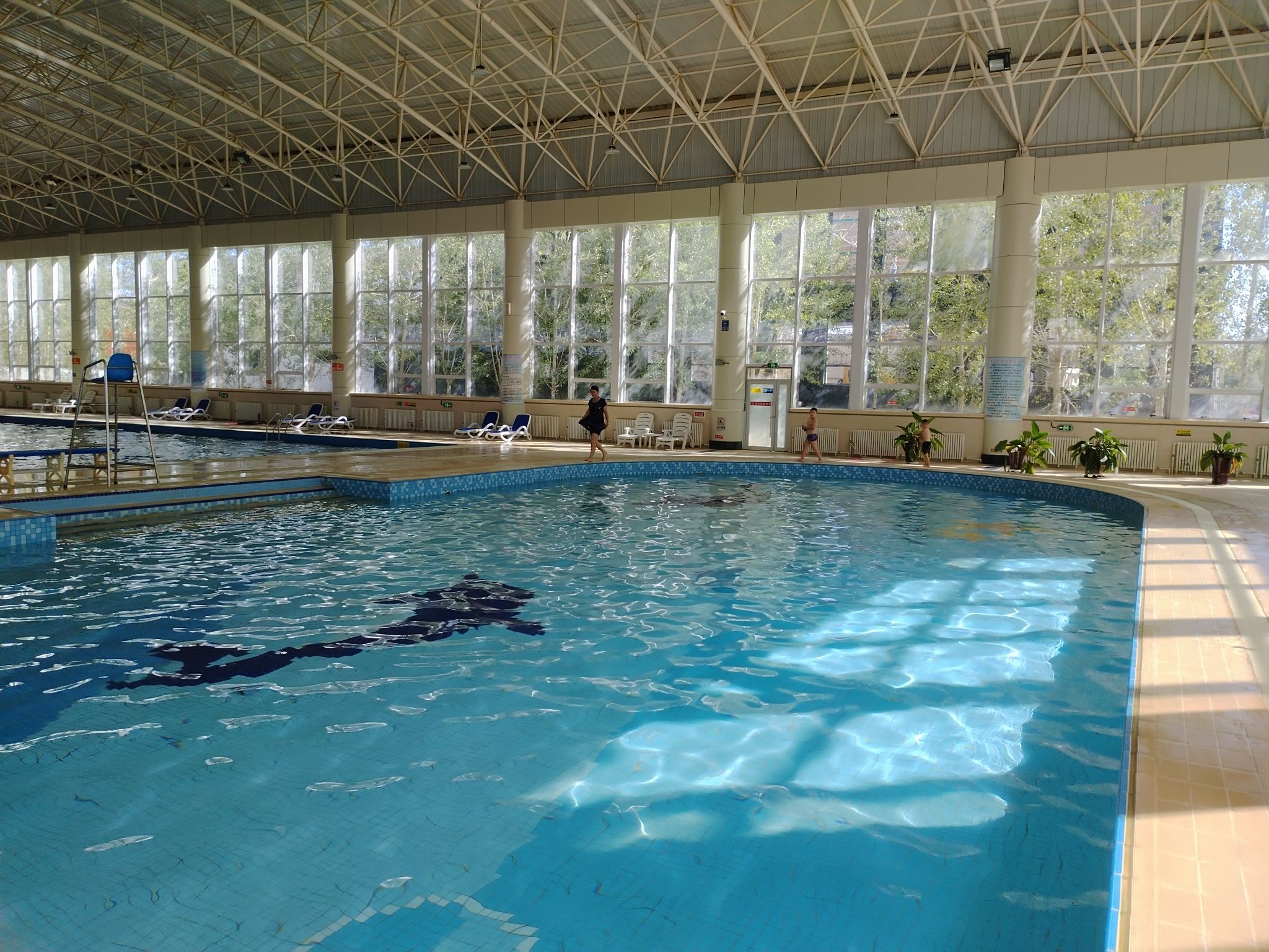 青海油田游泳馆