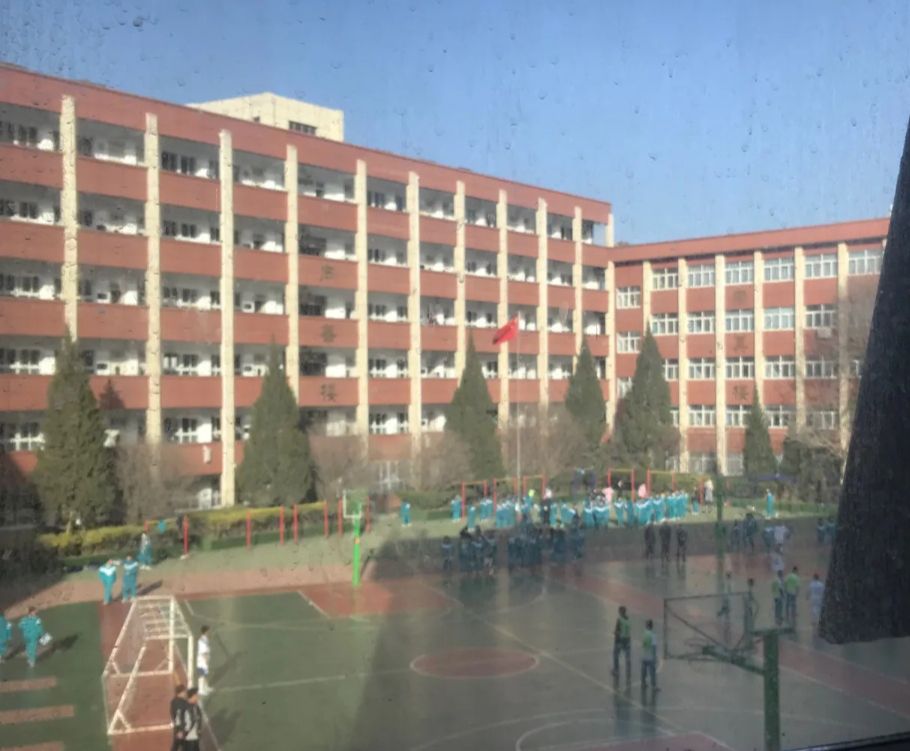 天水市逸夫实验中学