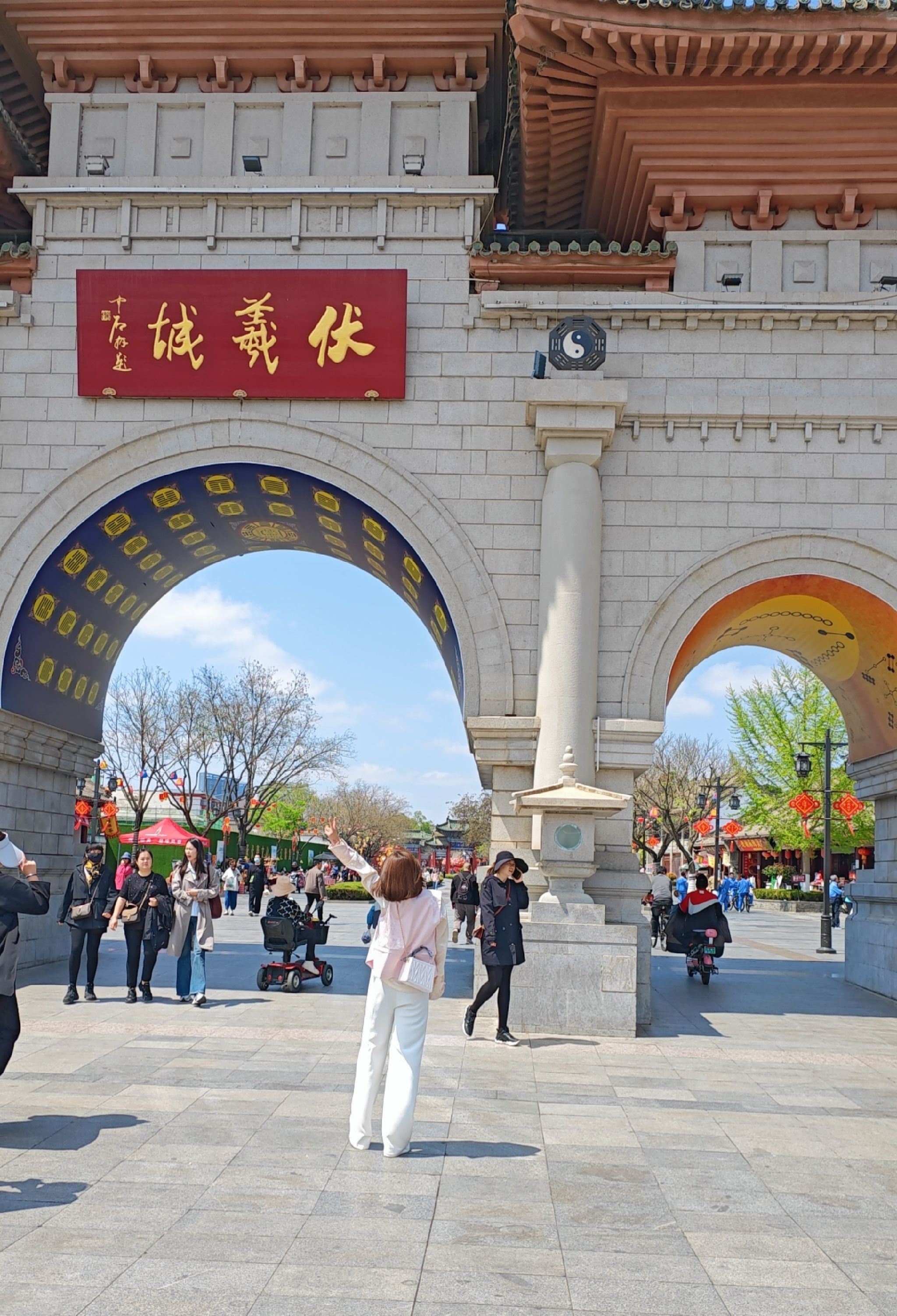 天水市中心广场景点图片