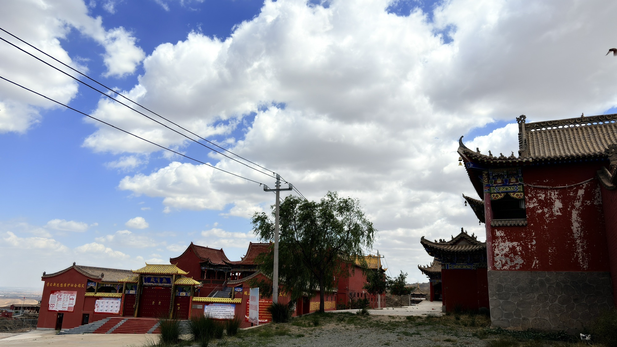 青铜峡旅游区-牛首山庙