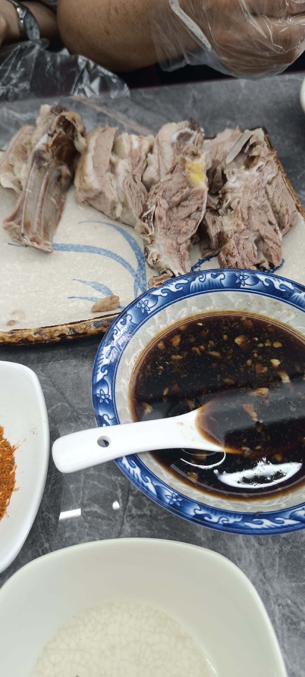 马记吴忠宝子手抓羊肉馆