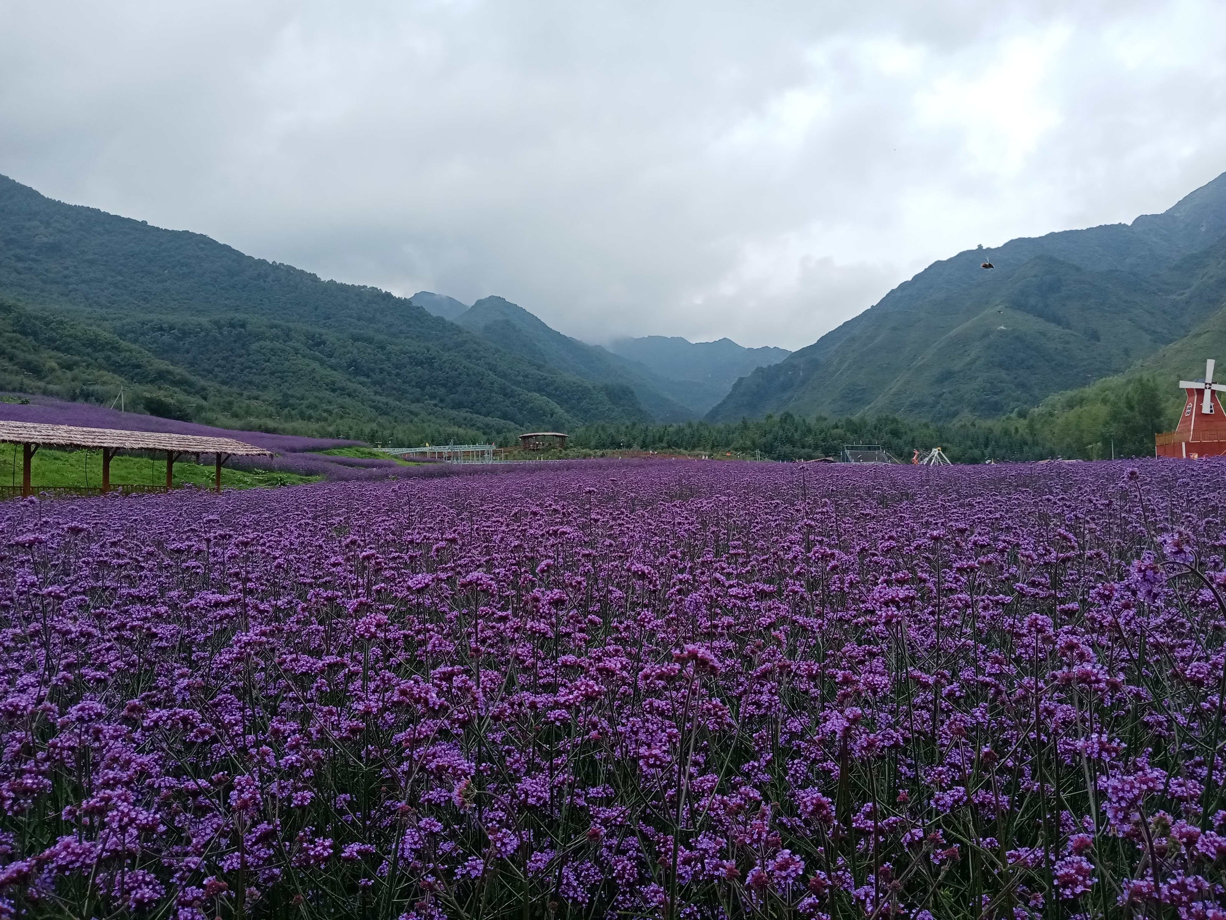 七里寺避暑山庄