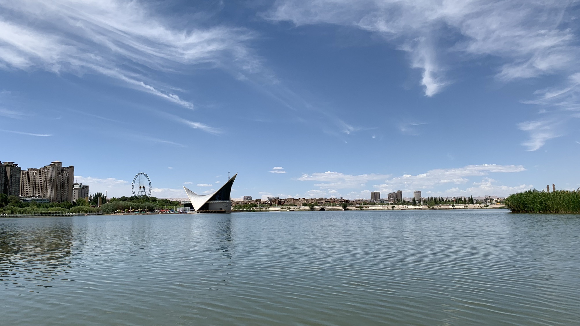 东湖公园景点图片