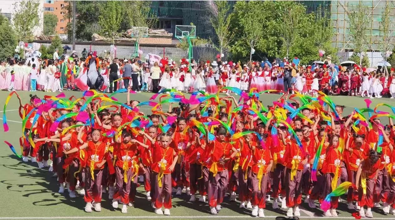 尼勒克县第二小学