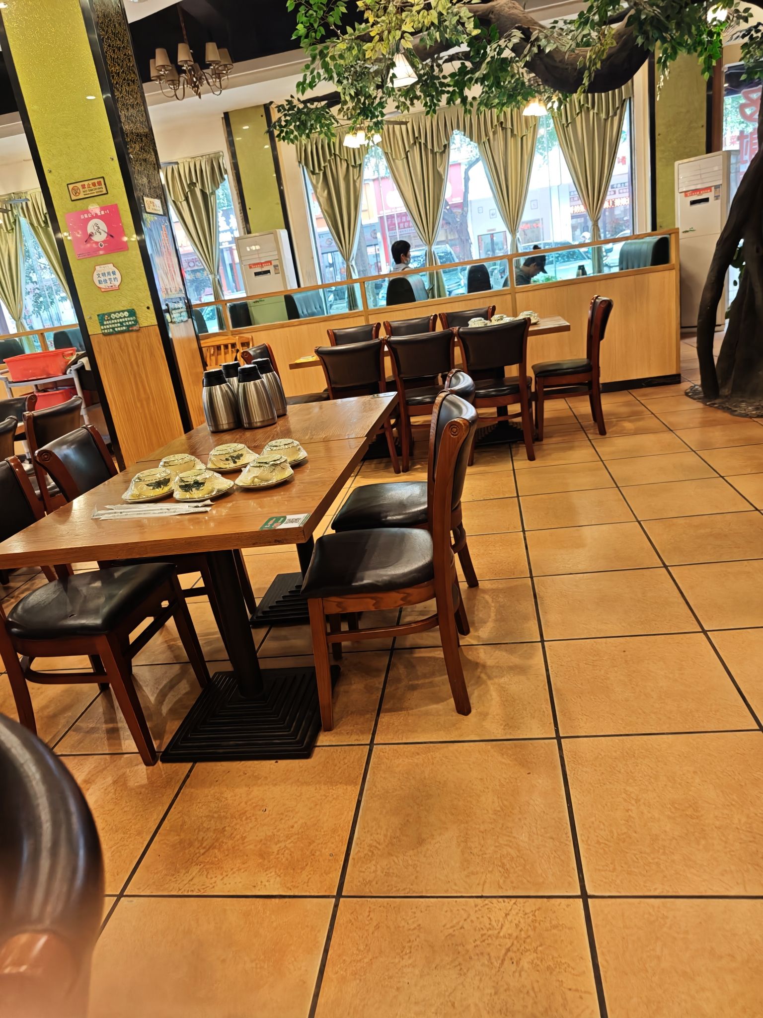 绿草堂西餐厅(贵港·国际生活港店)