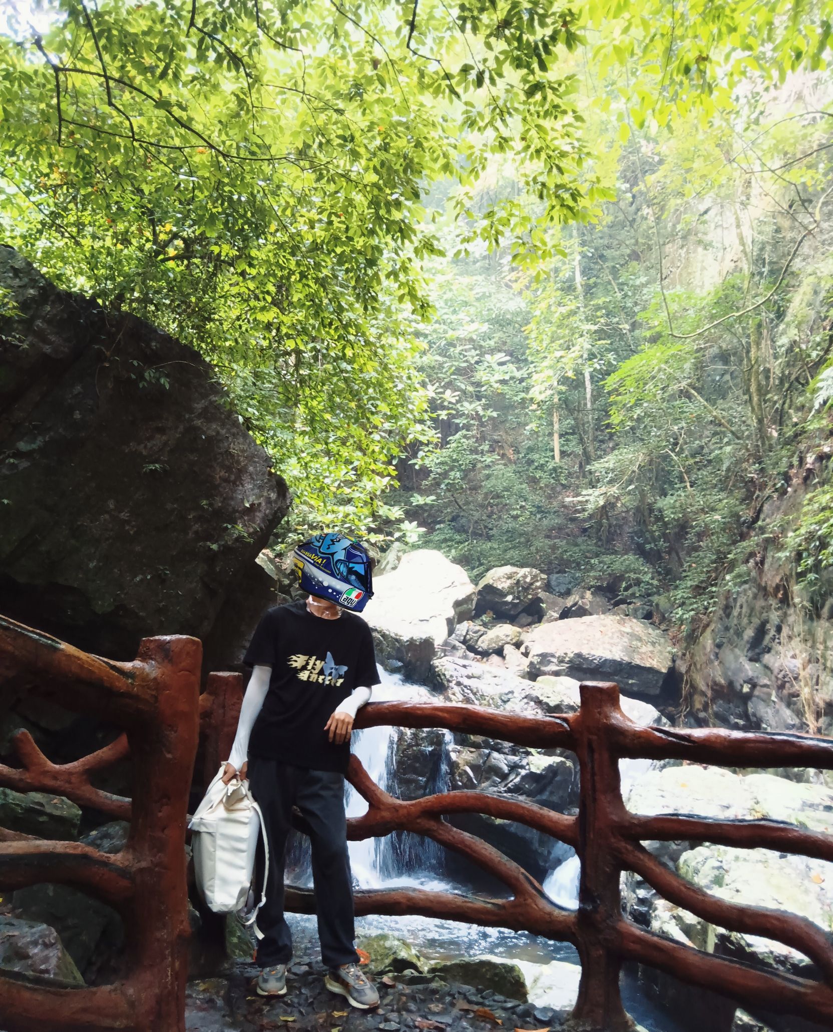 武宣县百崖大峡谷景区旅行图片 1