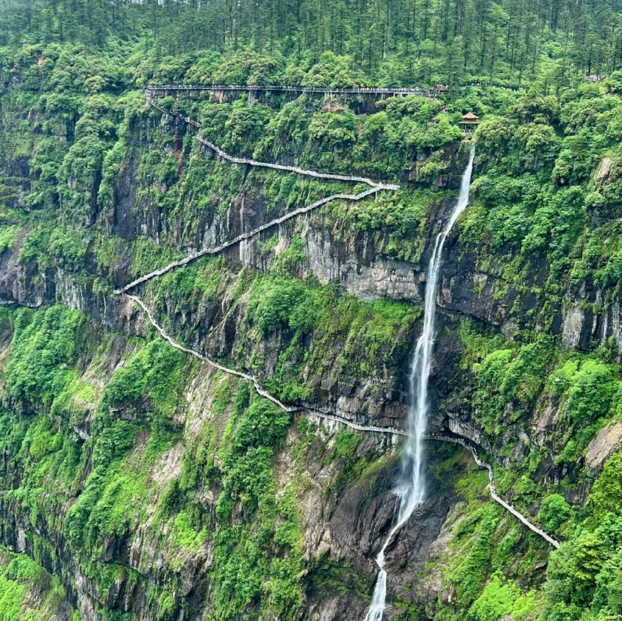 瓦屋山风景区旅行图片 1