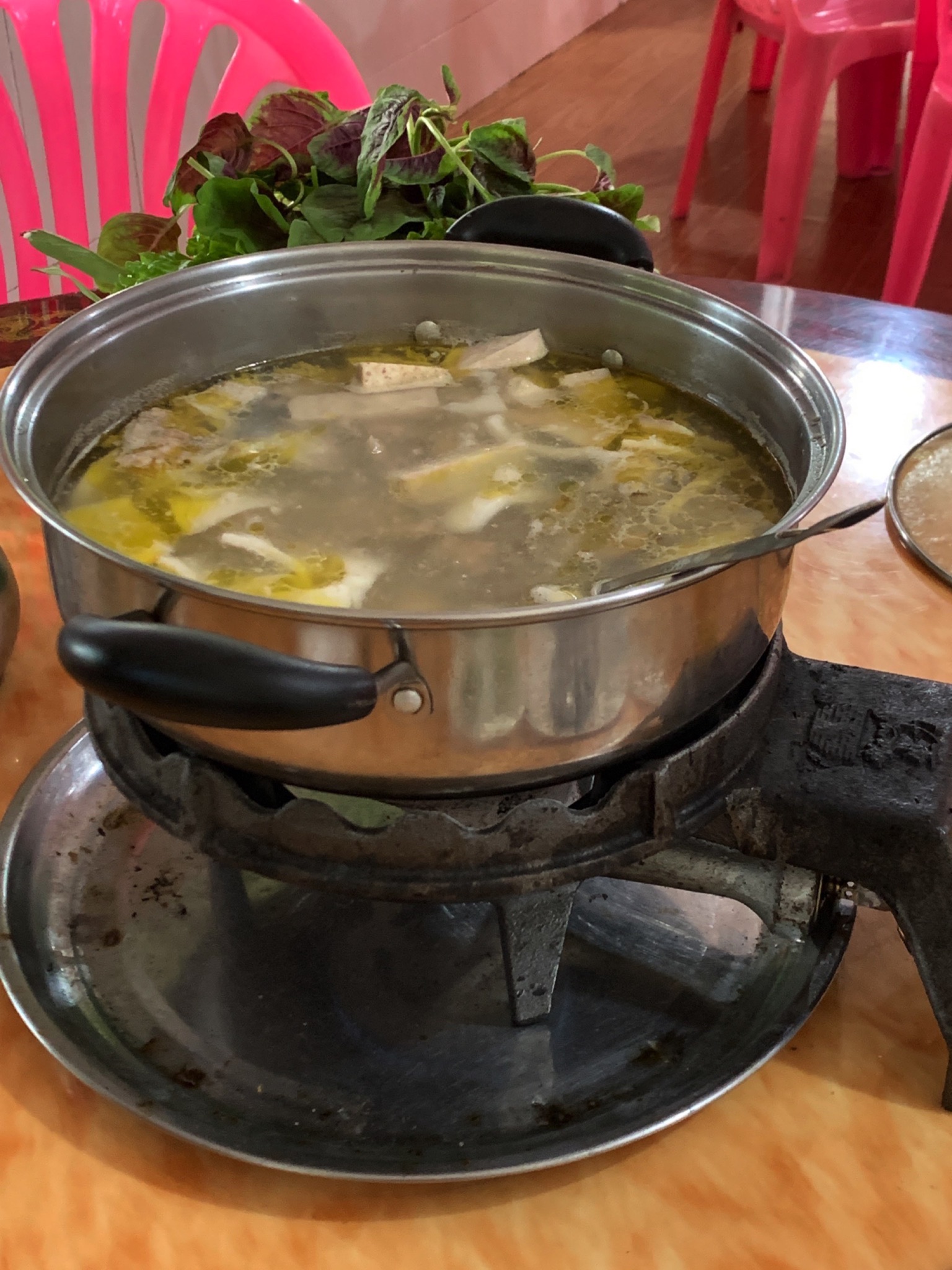 梁城椰子鸡排档