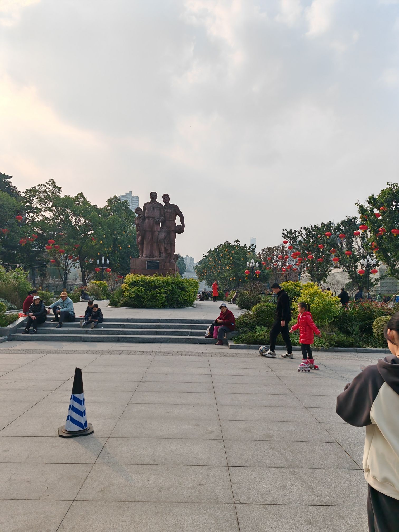 贺龙雕像旅行图片 1