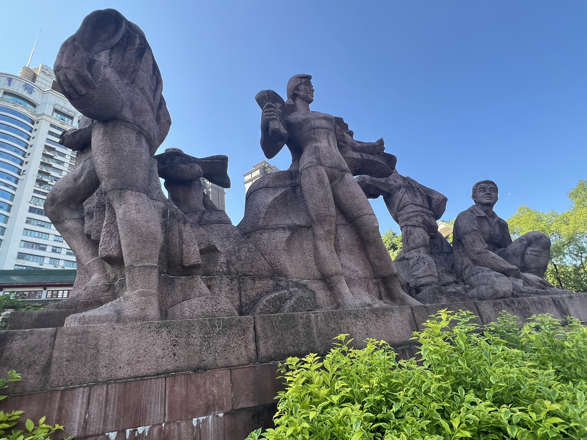贺龙雕像旅行图片 3