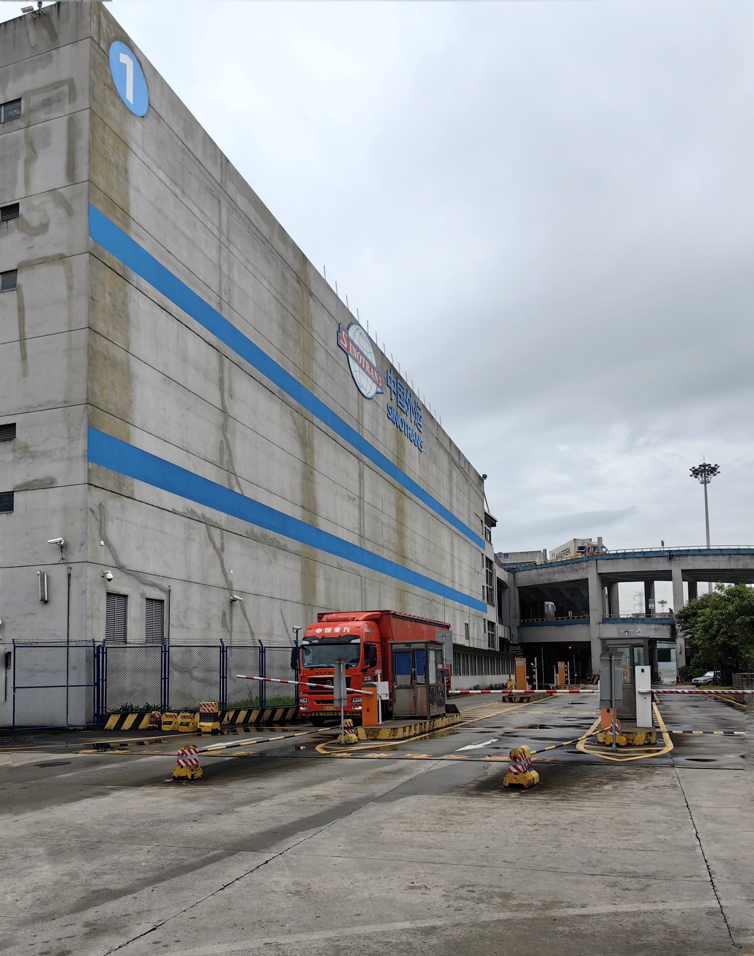 深圳中外运平湖物流中心