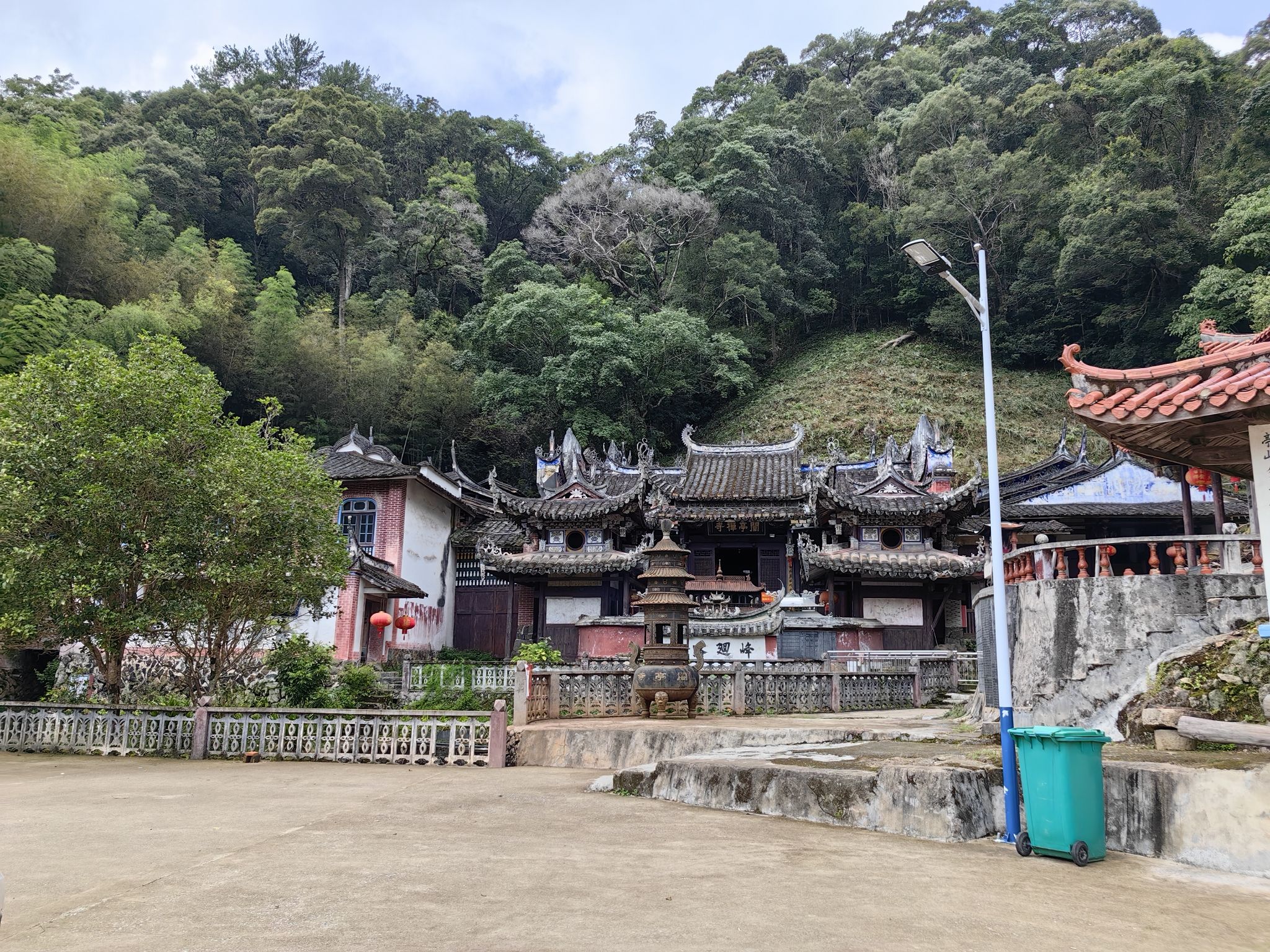 闇亭寺