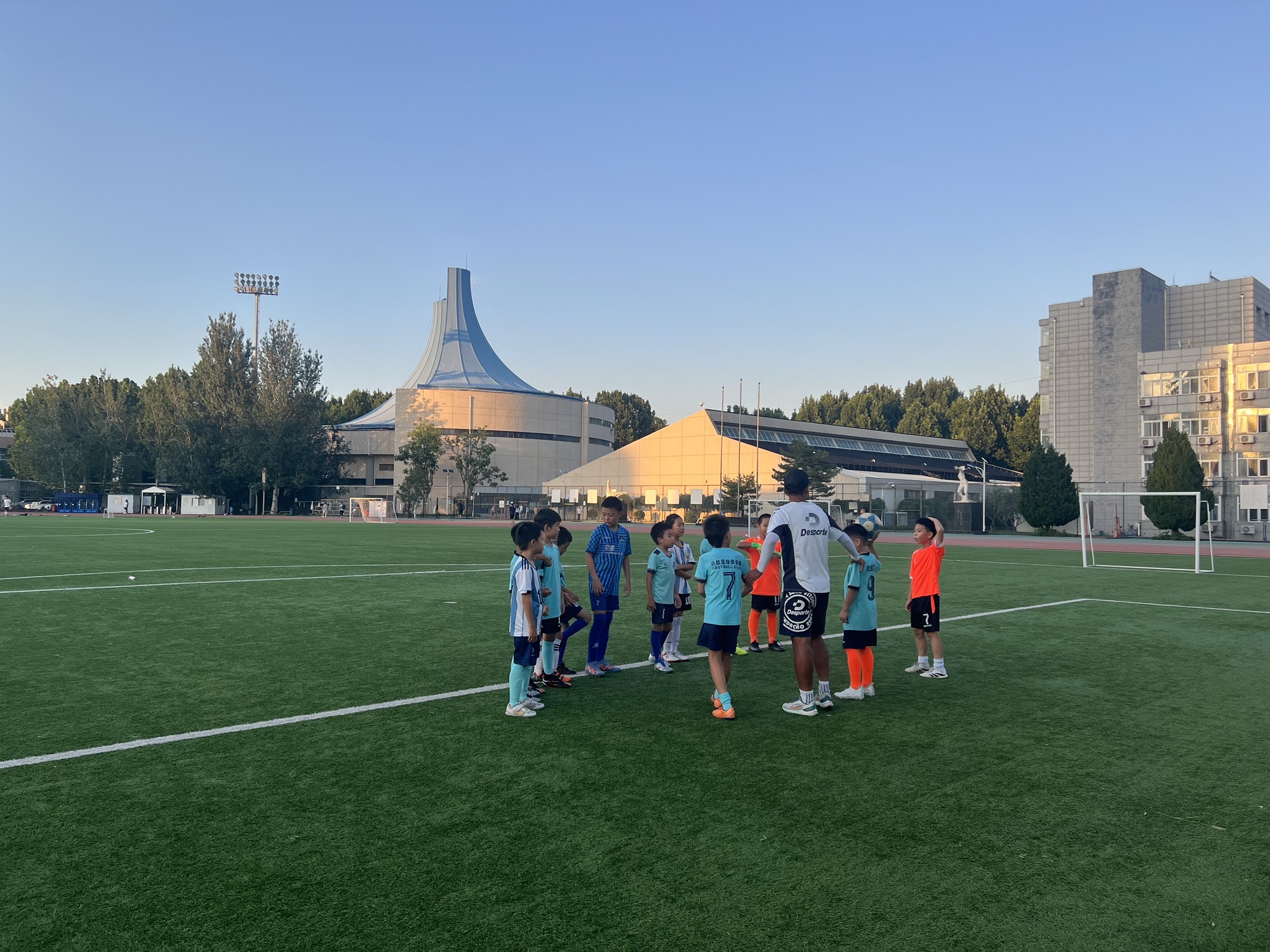 场地封面-中国石油大学(北京)西校区红旗操场