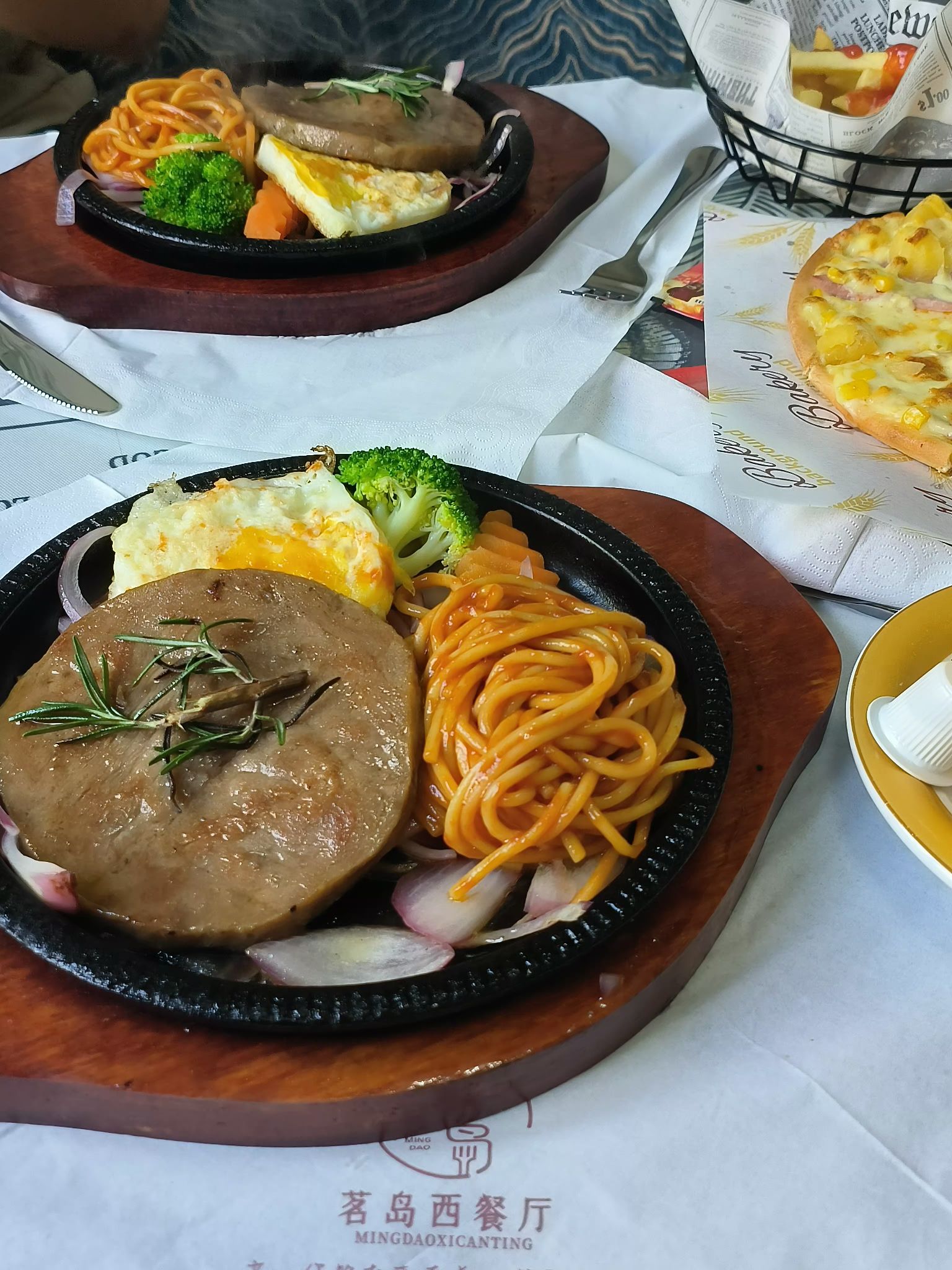 茗岛咖啡语茶西餐厅(瑞兴花园店)