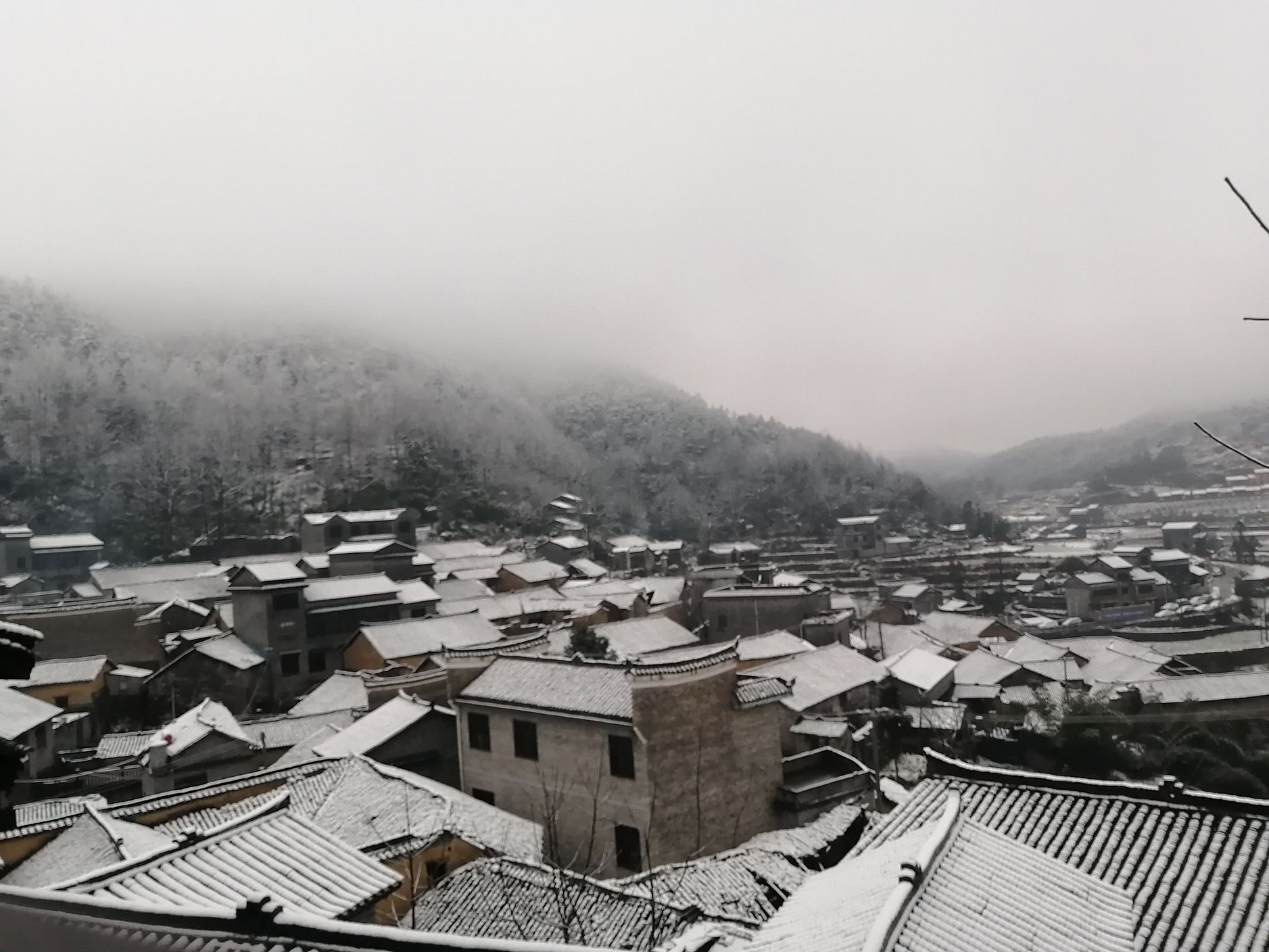 老洞村老洞苗寨
