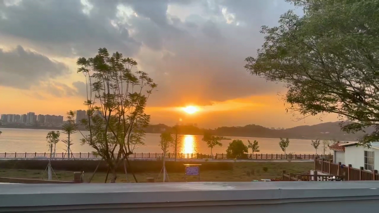 鳄渡秋风旅行图片 1