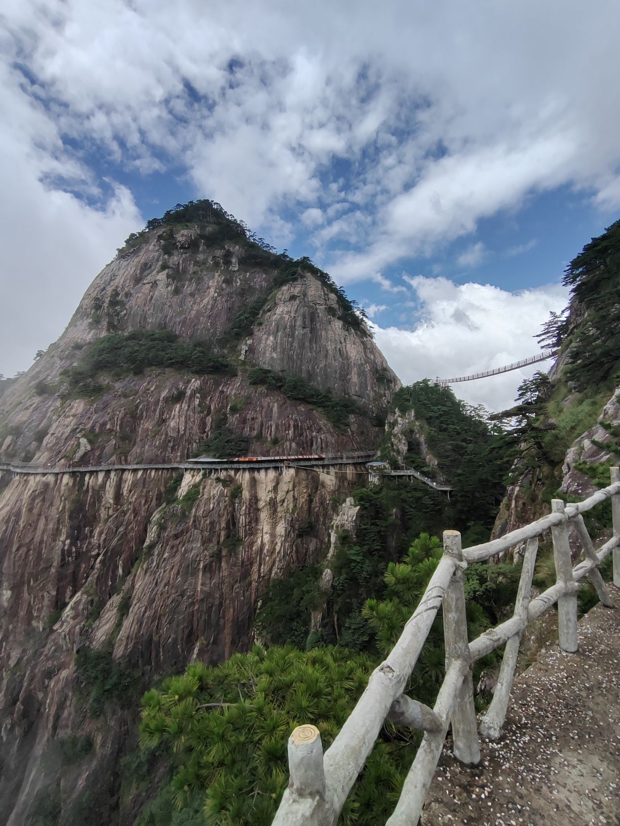 明堂山风景名胜区-桃子尖