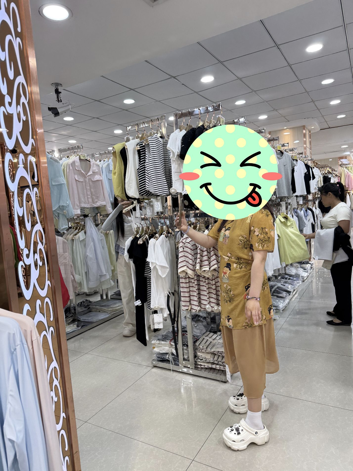 千嘉惠服饰批发城(农安北街店)