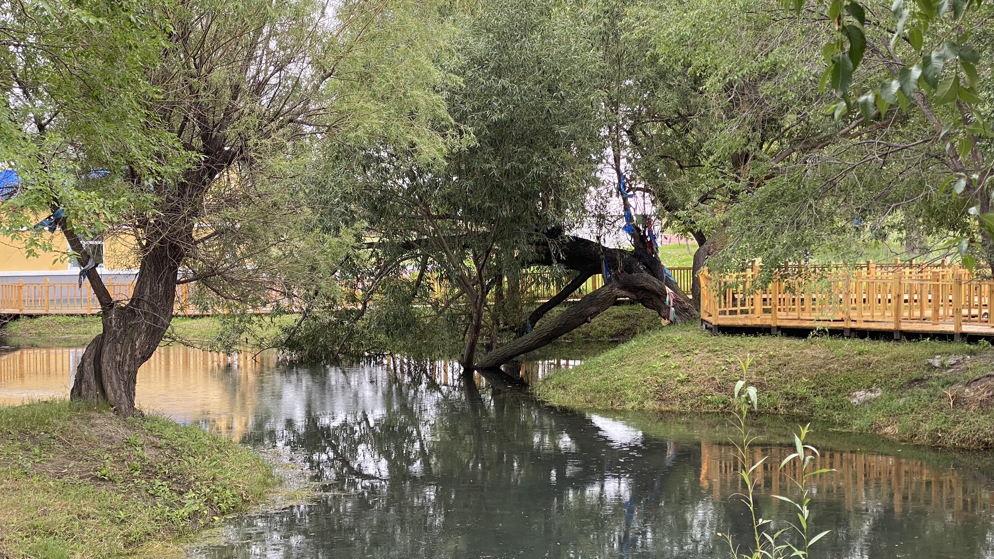 圣水灵泉旅行图片 2