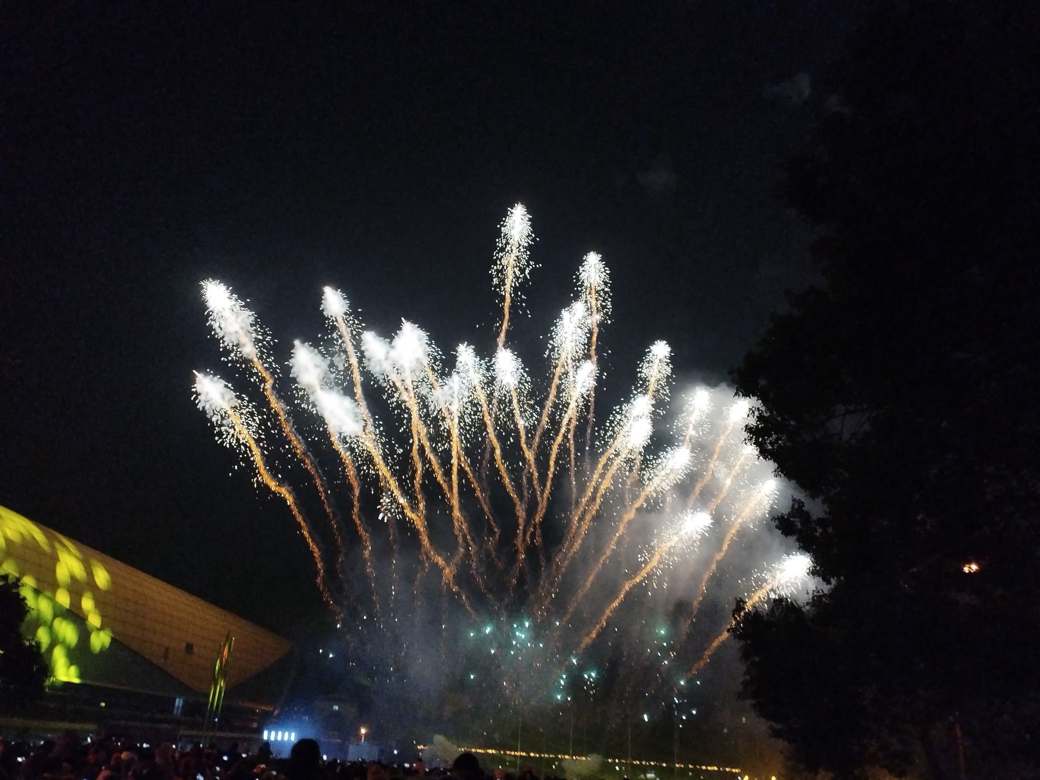 人文广场旅行图片 2