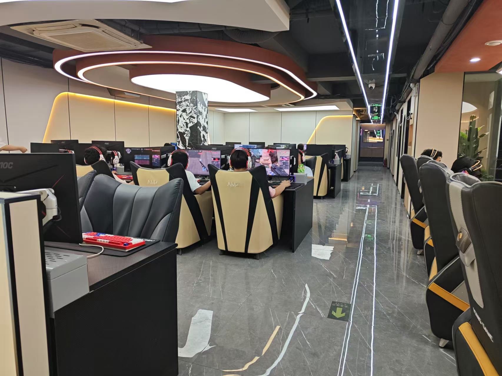 AMZ网咖(国通网络六合店)