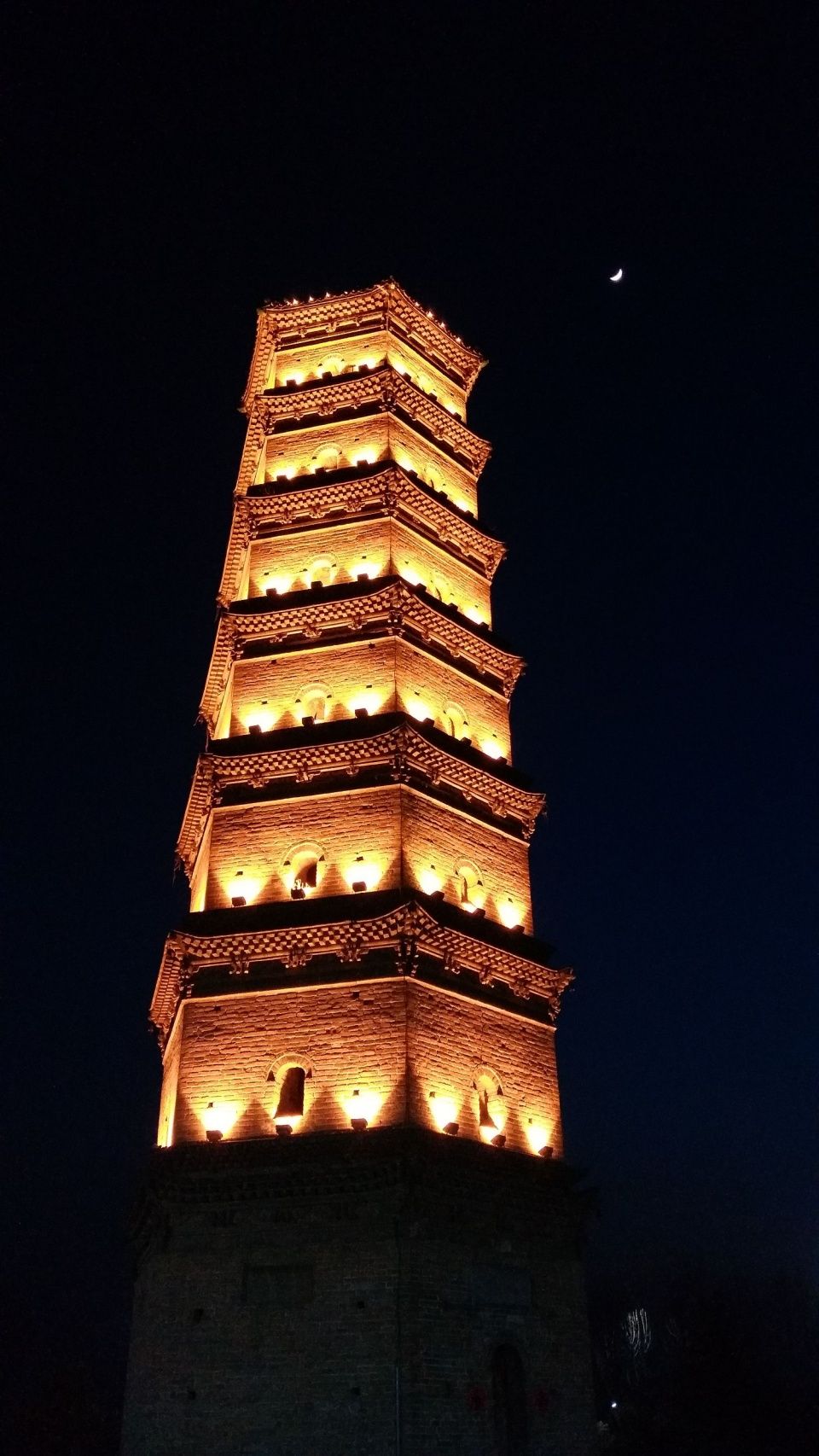 镇国塔旅行图片 3