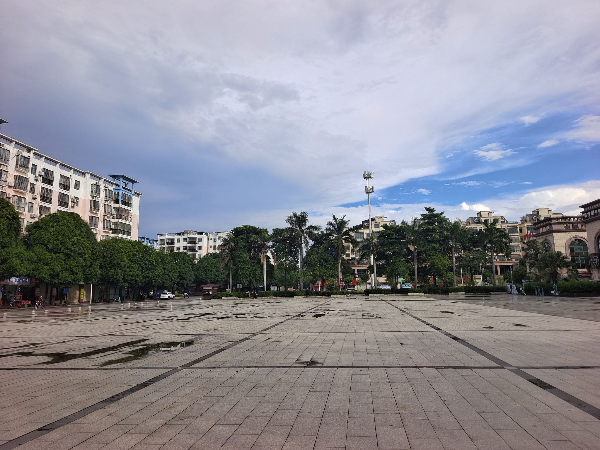 田阳区欧艺广场旅行图片 3