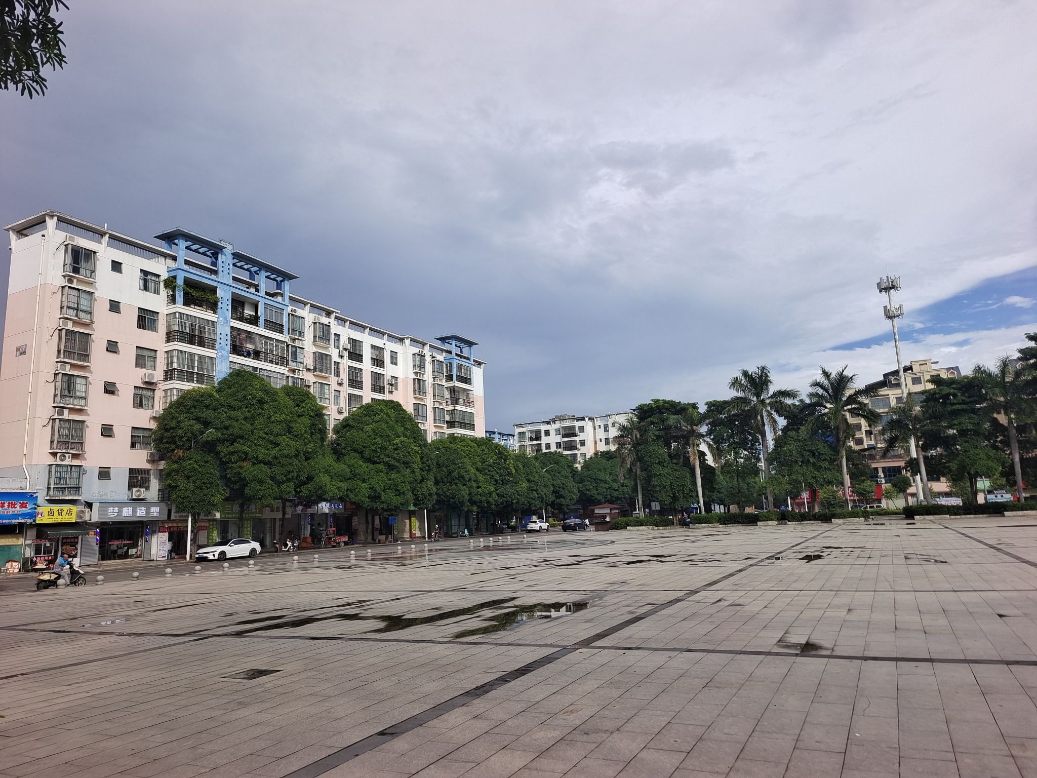 田阳区欧艺广场旅行图片 1