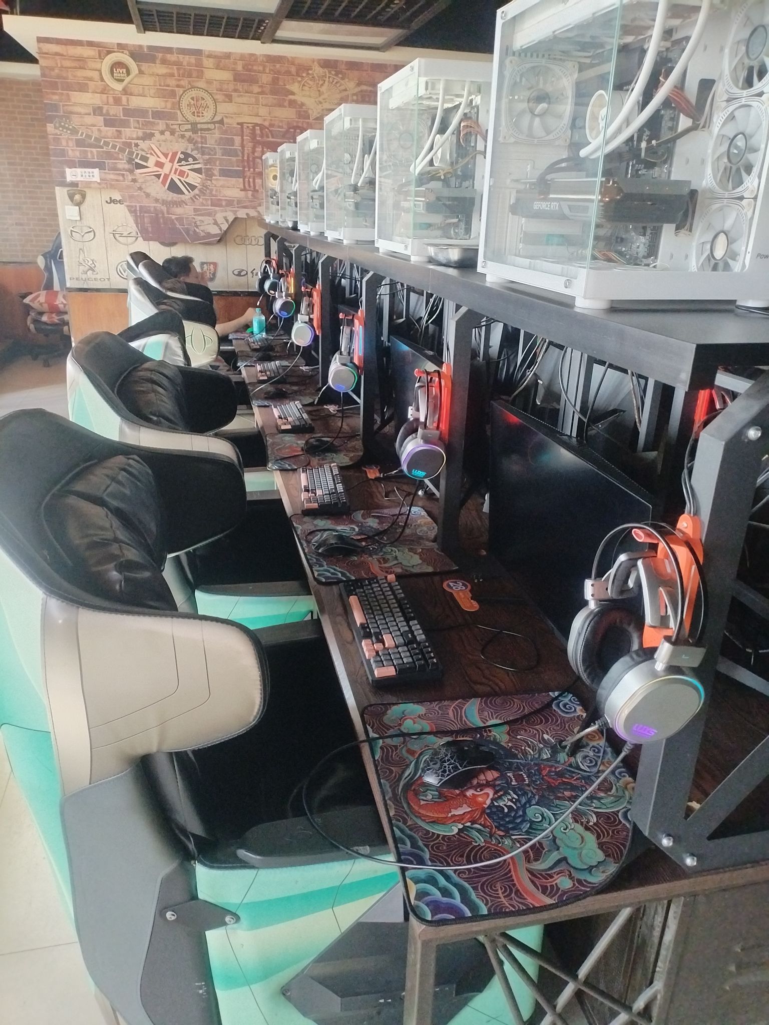 新辉网咖(西环路店)