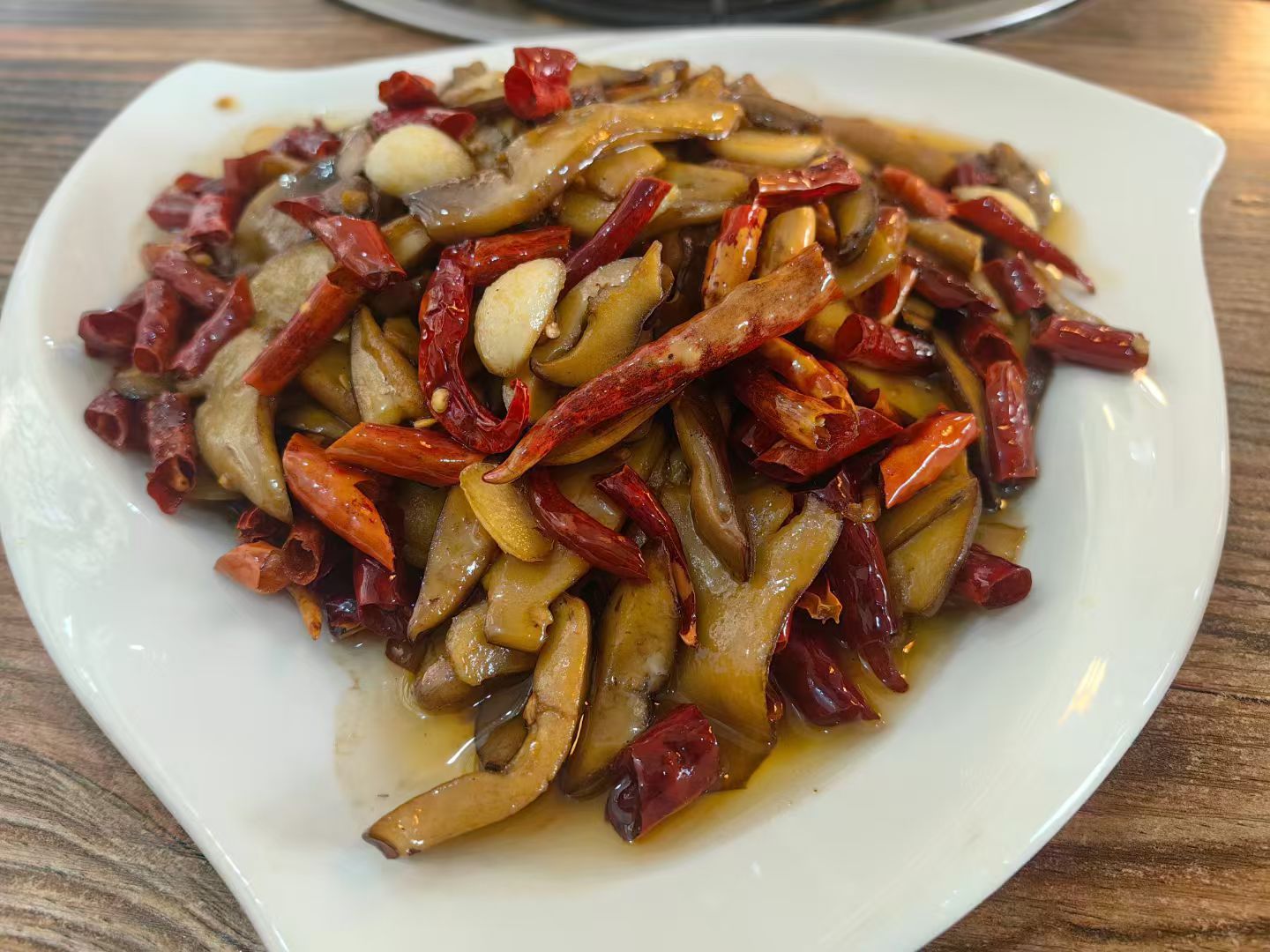 红丁王野生菌餐馆