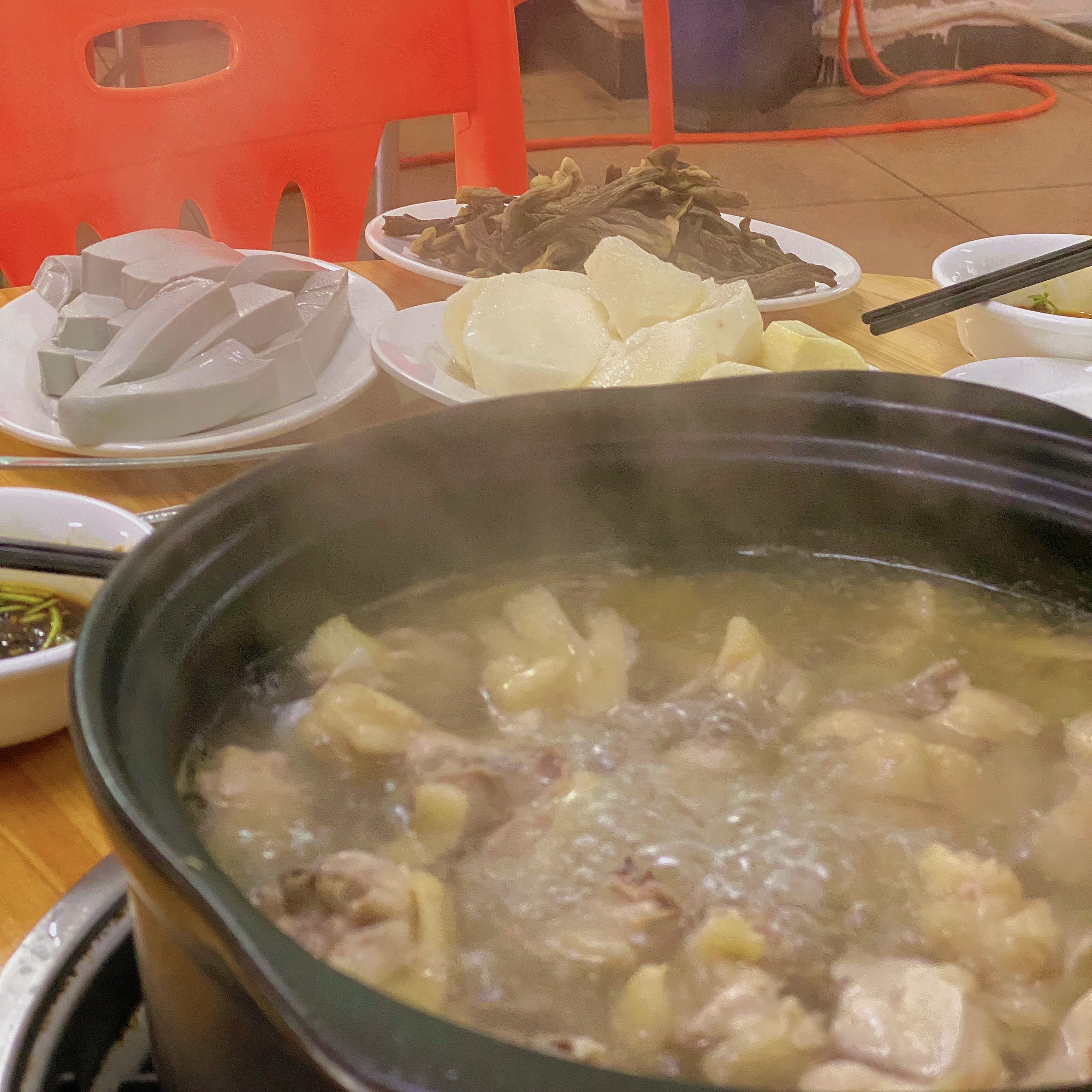 椰子鸡汤饭店(南方明珠海诗园店)