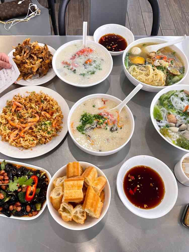 群尚粥面铺(海府一横路店)