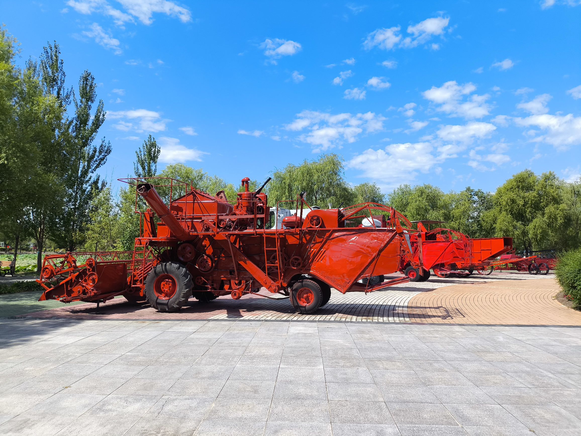 北大荒农机博览园 - 友谊镇便民圈栖邻生活圈风景名胜服务点实景照片