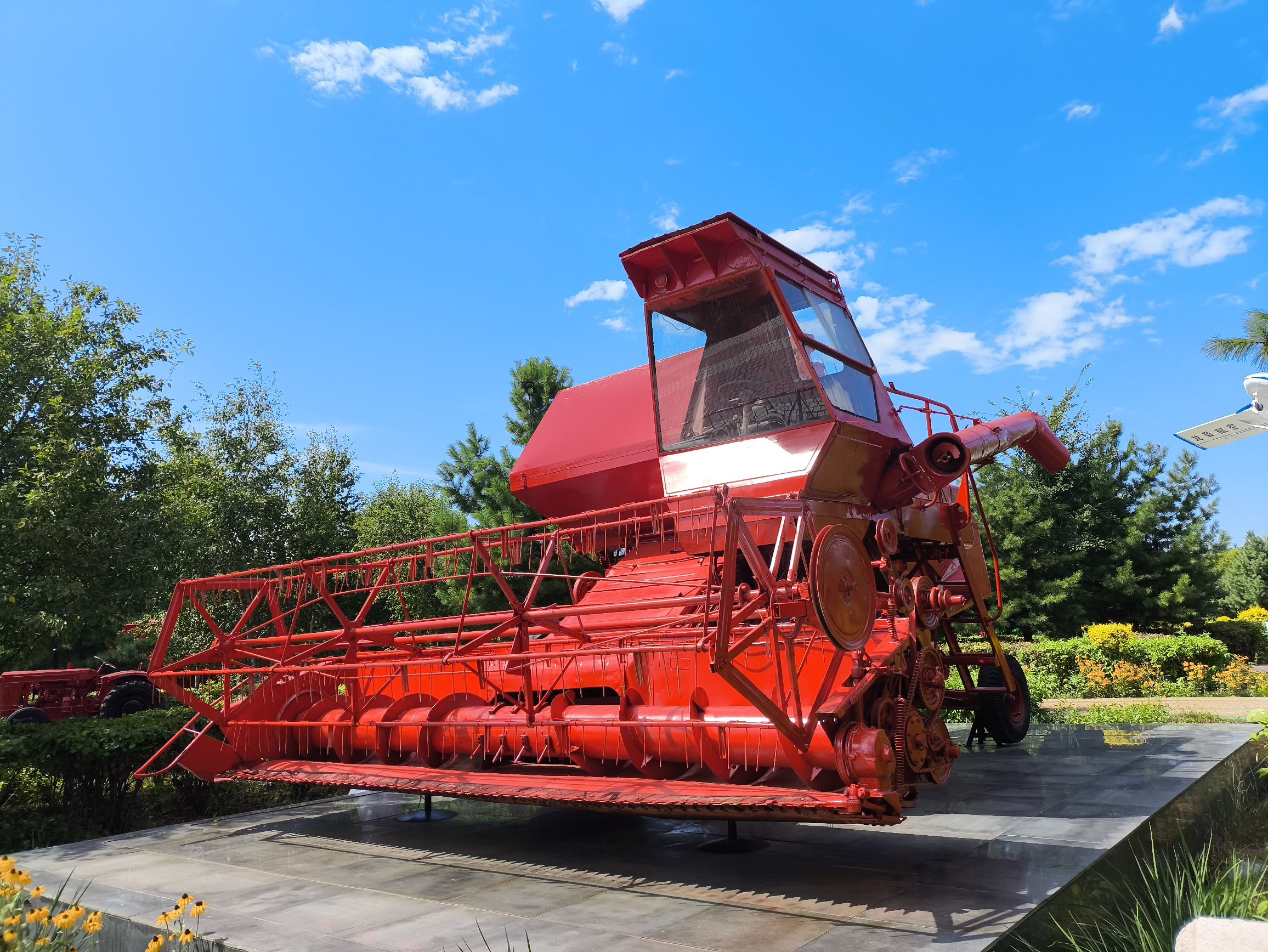 北大荒农机博览园 - 友谊镇便民圈栖邻生活圈风景名胜服务点实景照片