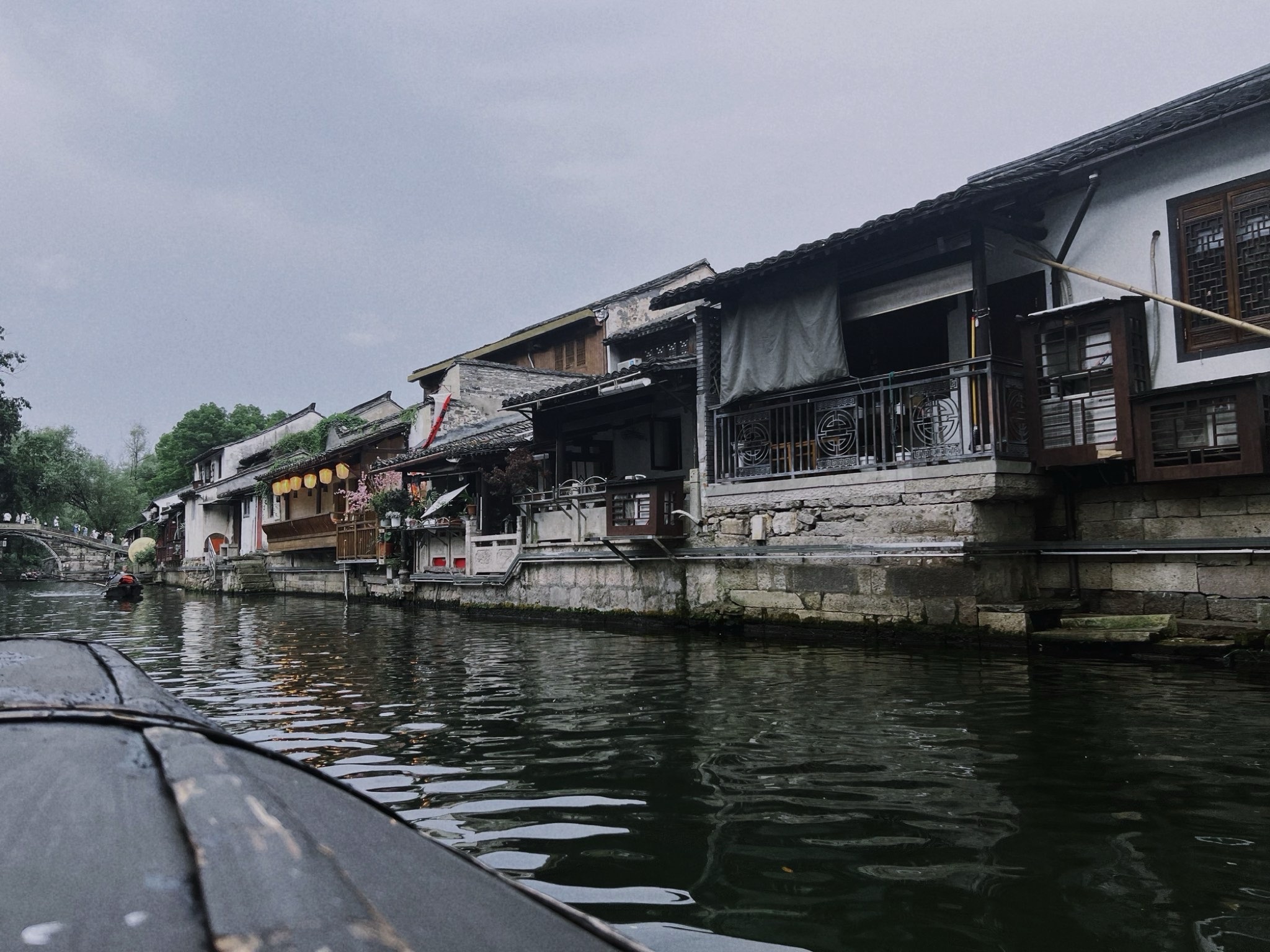 城市广场乌篷船码头旅行图片 3