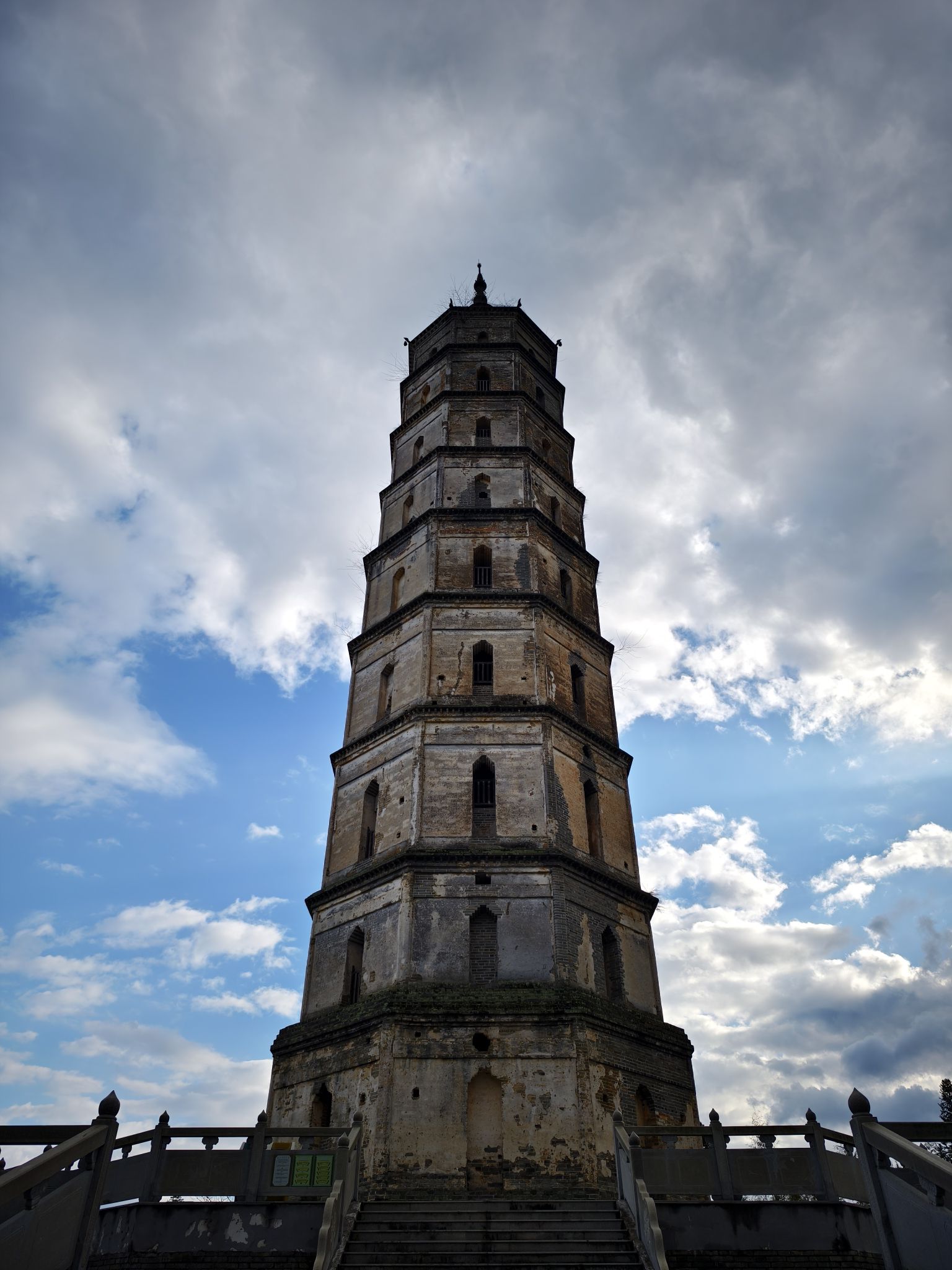 龙光宝塔旅行图片 1