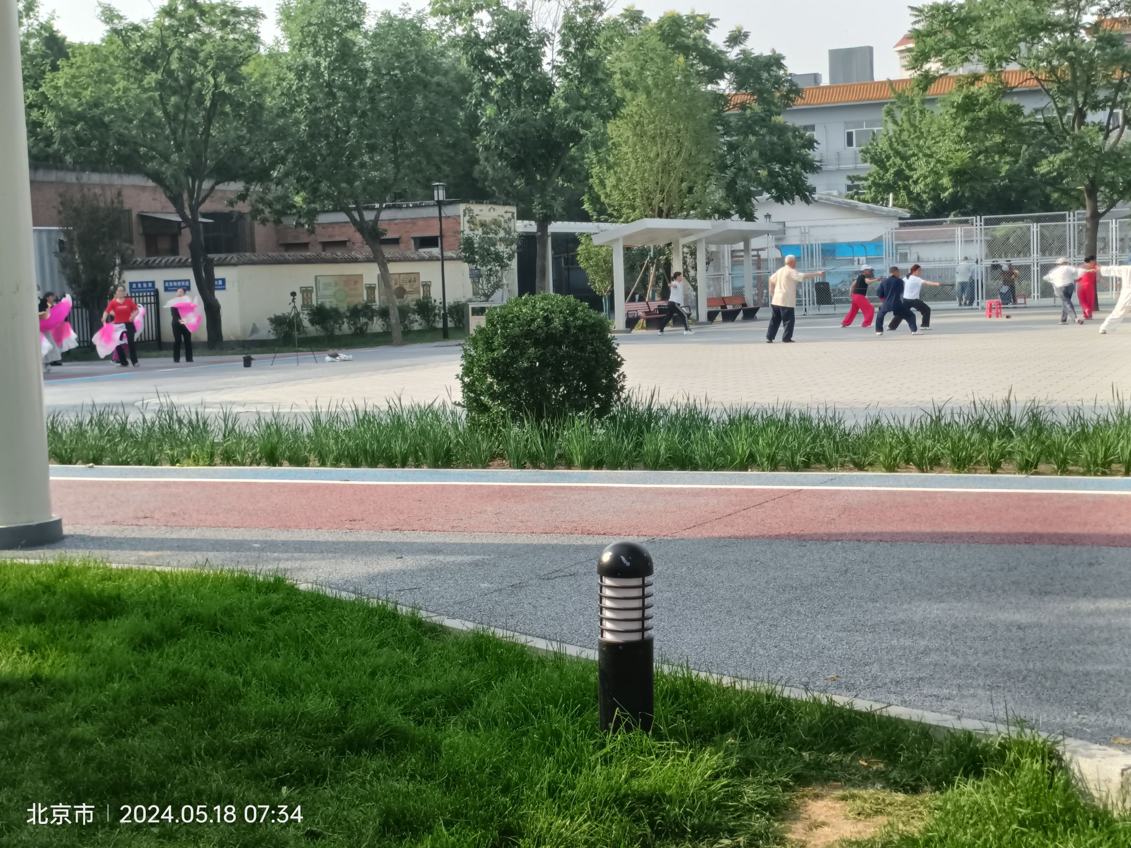 青塔街心广场旅行图片 2