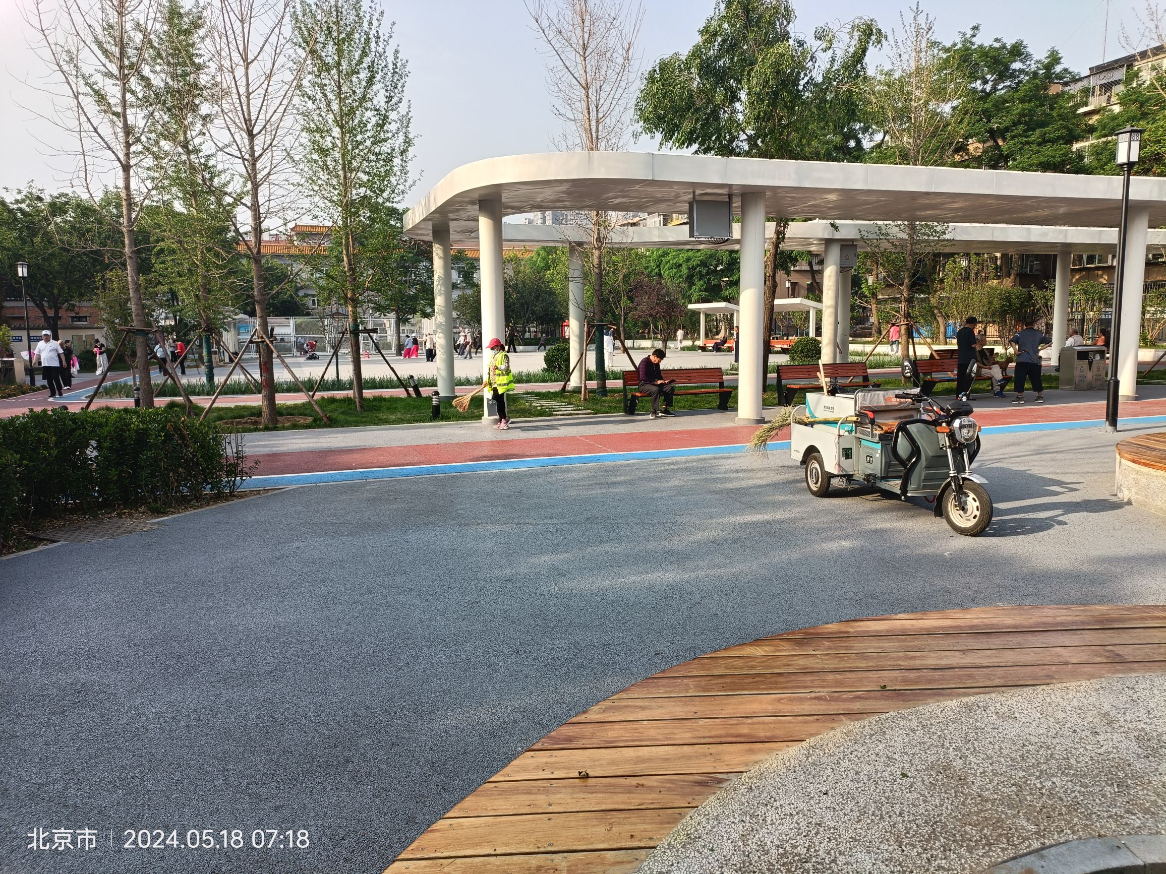 青塔街心广场旅行图片 3