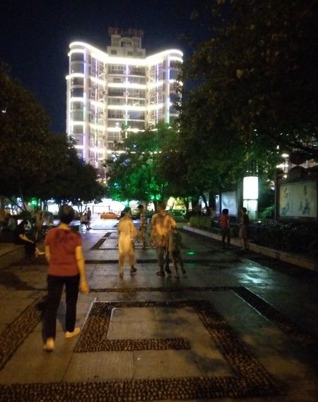 柳江人民文化宫广场旅行图片 1