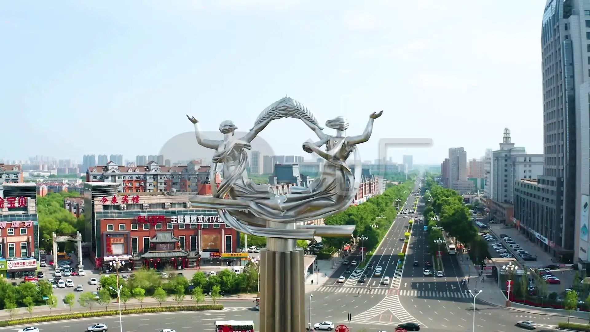 卫星广场旅行图片 1