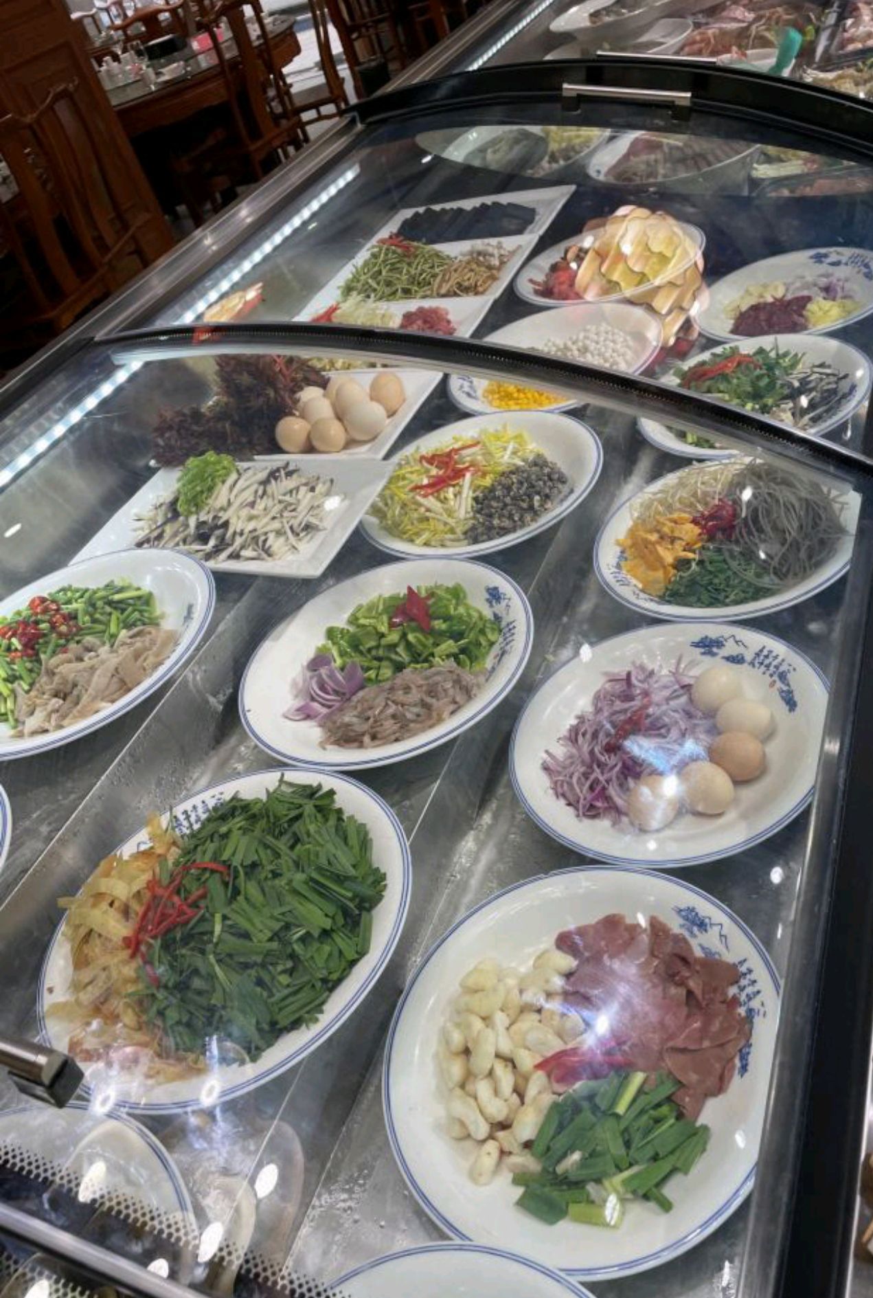 天下布衣徽菜馆(左岸店)