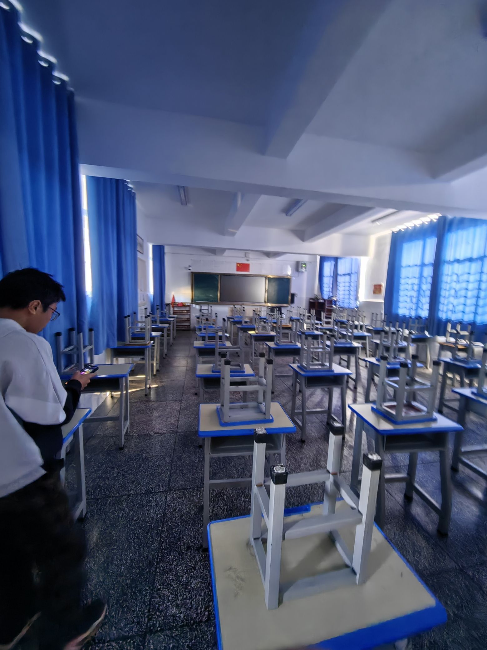 丽江市实验学校